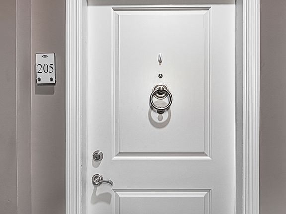 3rd image of 355 E Ohio St Suite 205