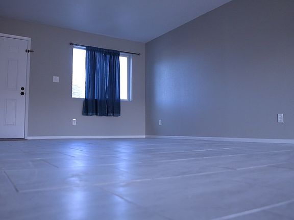 5th image of 651 W Reena St