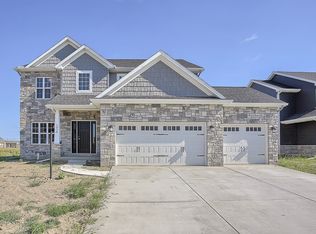 1018 Declaration Dr, Savoy, IL 61874