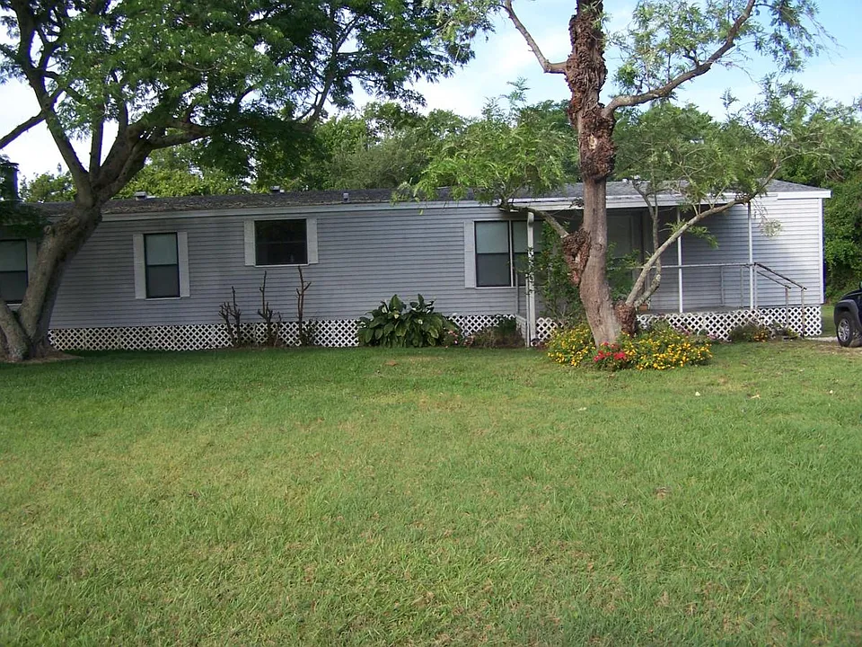 10113 Kenlake Dr