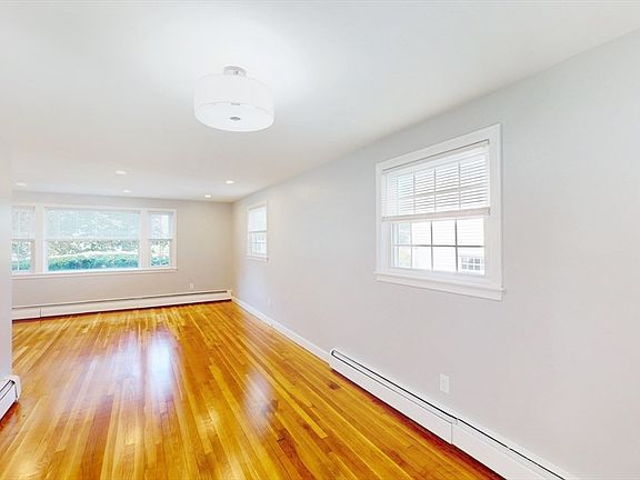 4th image of 36 Nash St #38