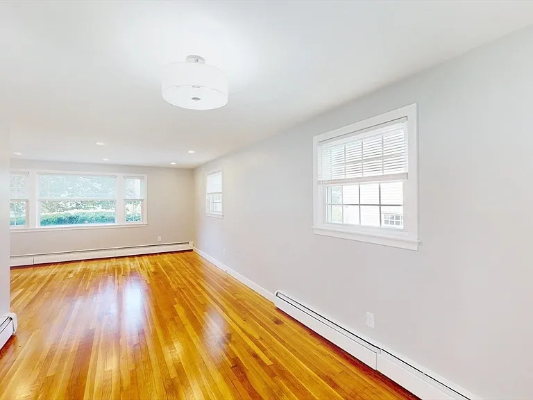 38 Nash St #38 — Photo 21
