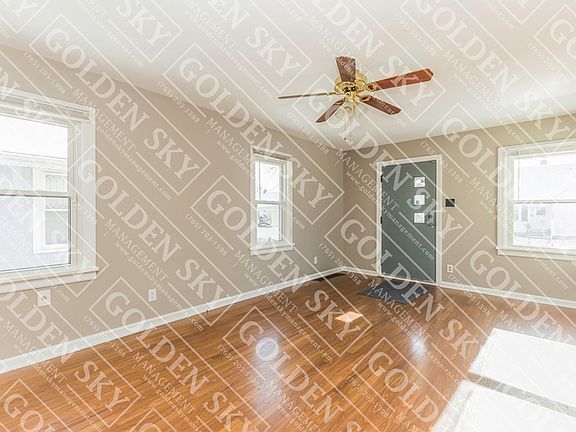 4th image of 2232 W 8th St