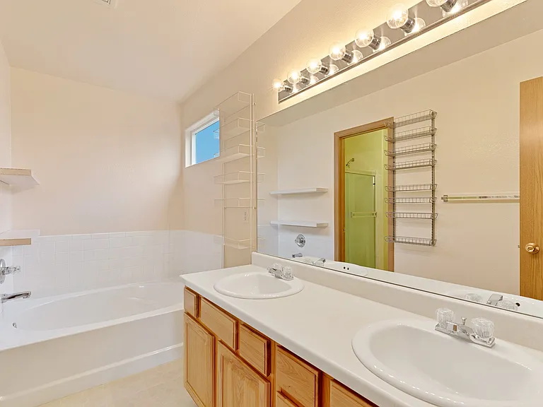 1035 Lords Hill Dr — Photo 20
