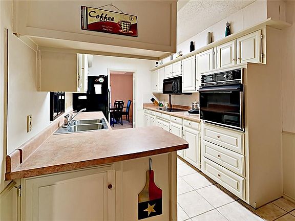 2nd image of 2416 Oak Shadow Ct