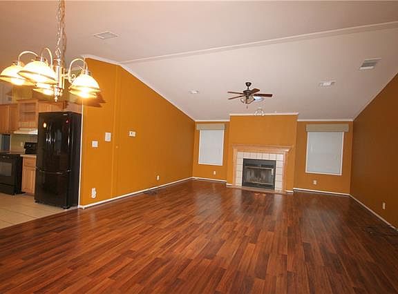 3rd image of 17321 Countrywood
