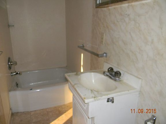 5th image of 756 N Chicago St