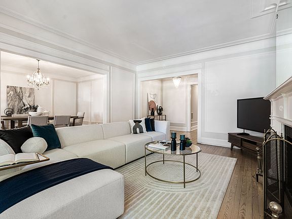 4th image of 6225 N Kenmore Ave APT 2N