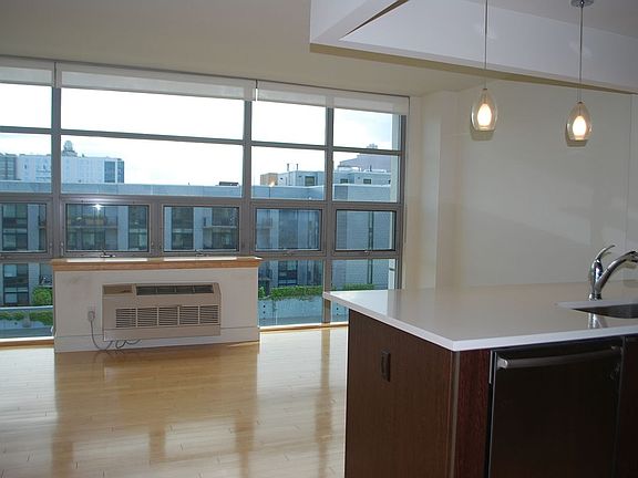 3rd image of 509 48th Ave APT 5E