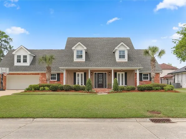 27 Bocage Dr, Destrehan, LA 70047