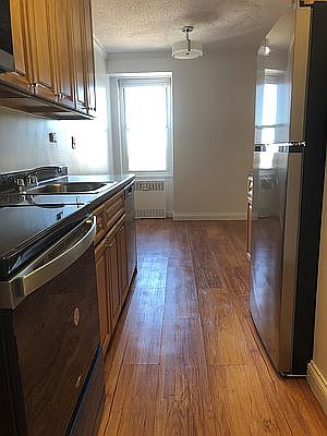 4th image of 747 10th Ave APT 37F