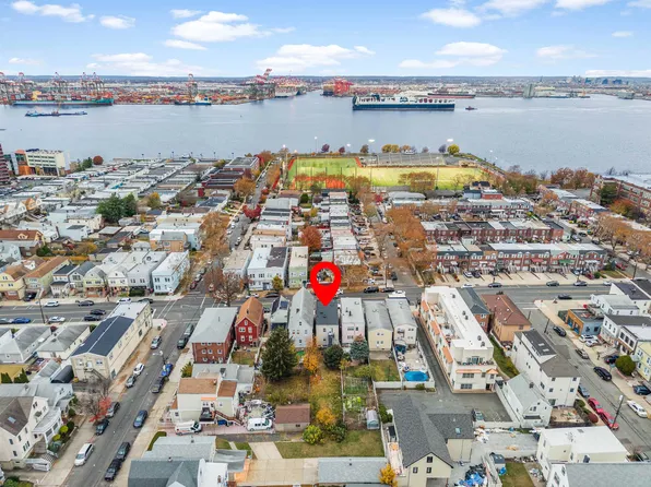 596 Avenue A image 16 of 18