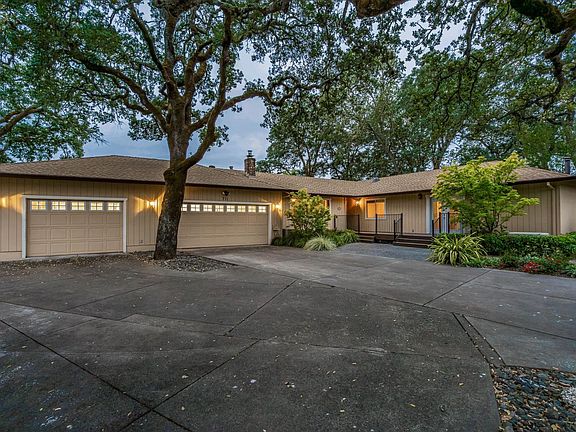 5th image of 771 Joni Court