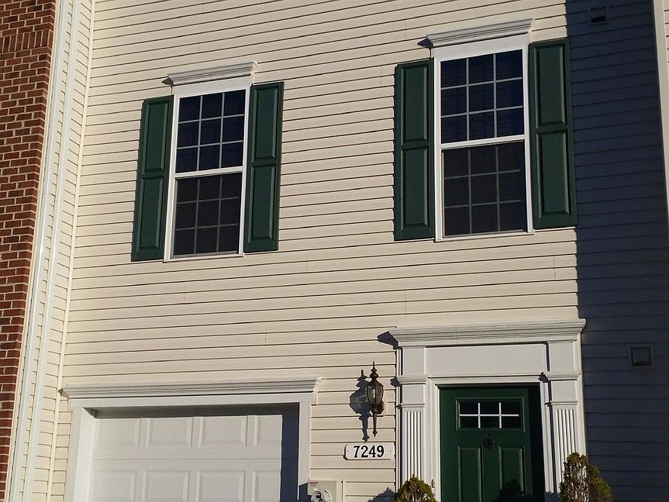1st image of 7249 Dorchester Woods Ln