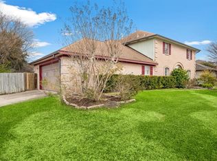 8030 Oakington Dr, Houston, TX 77071