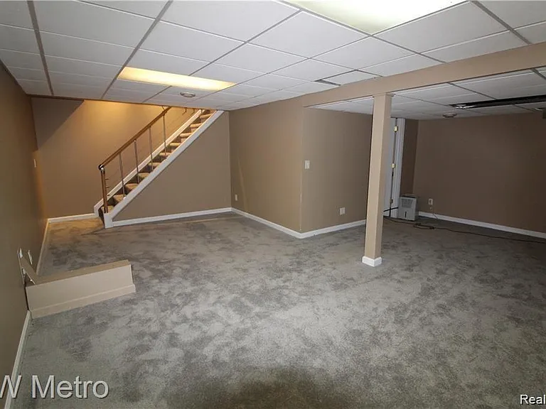 311 Woodlawn Ave — Photo 10