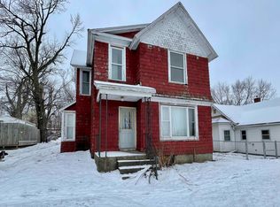 755 9th Ave S, Clinton, IA 52732