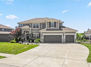 9703 NE 97th St, Kansas City, MO 64157