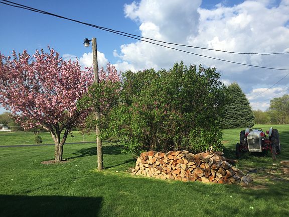 5th image of 8455 Farview Dr SE