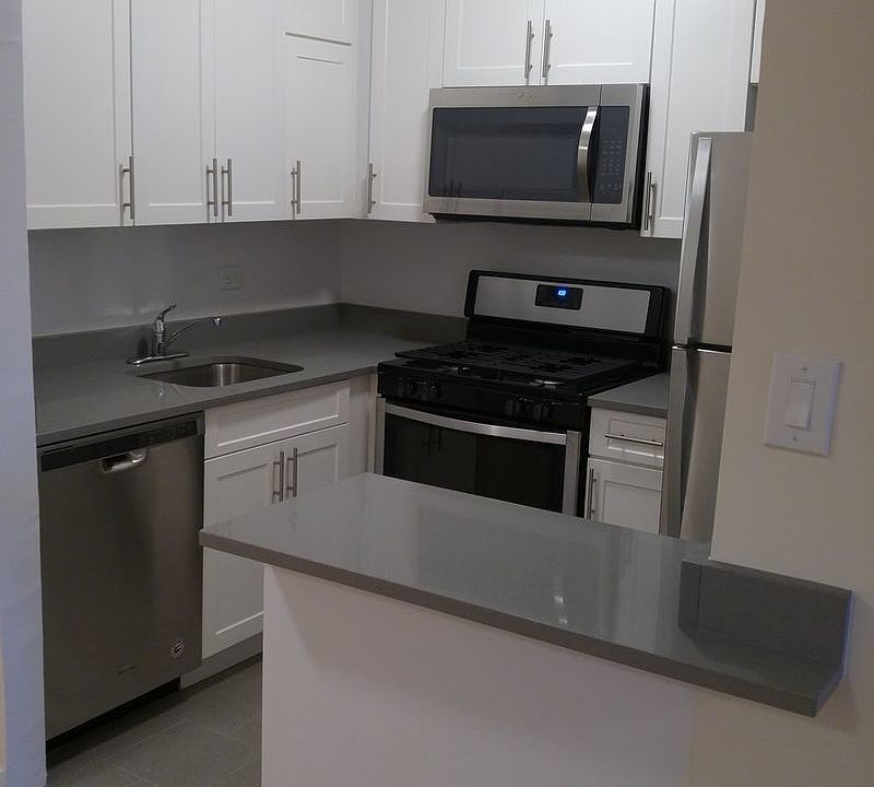 1st image of 4850 38th St APT 7L