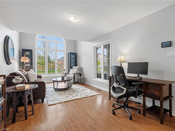 3rd image of 3832 Baycroft Dr