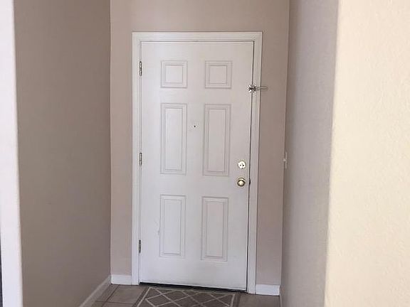 Frnt Entrance