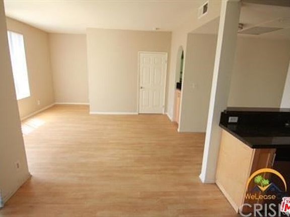 5th image of 852 Palm Ave #202