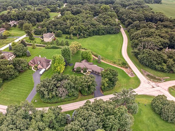 5th image of 11119 Pebble Dr