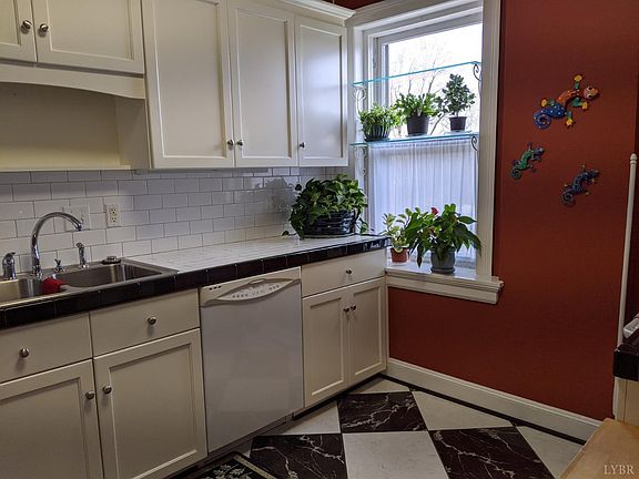 4th image of 2934 Rivermont Ave APT 31