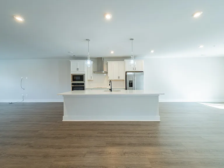 2707 Acadia Dr #B — Photo 2
