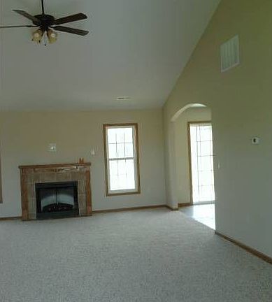 3rd image of 2710 Valley Dr