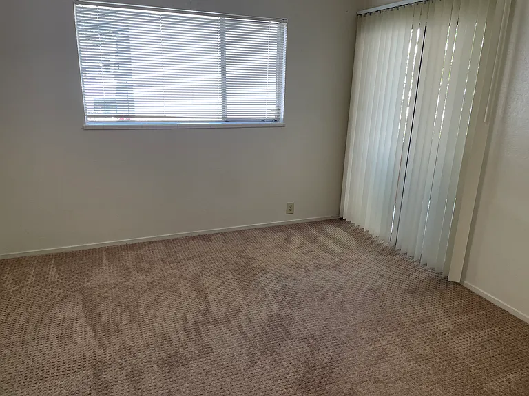 2033 Haste Street — Photo 36