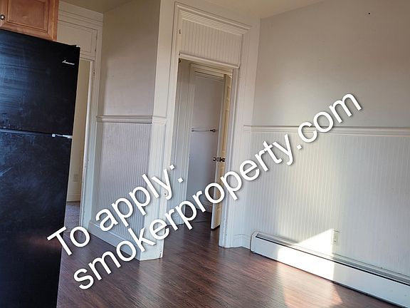 2nd image of 36 W Market St Floor 2