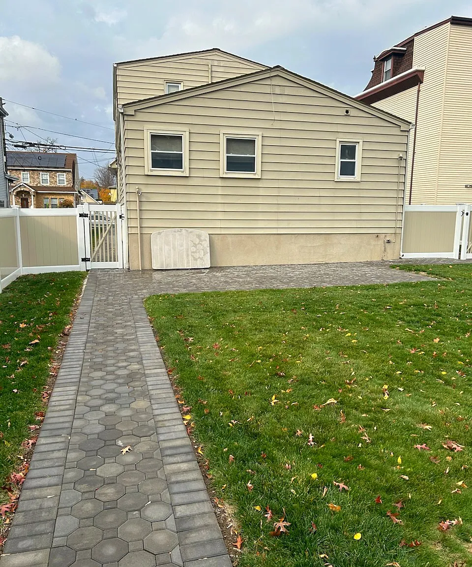 Knickerbocker Ave, Paterson — Photo 2