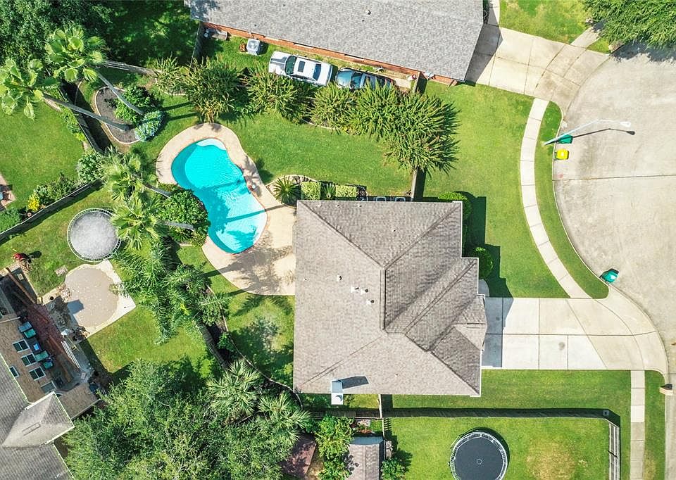 1st image of 1905 Harbour Crest Dr