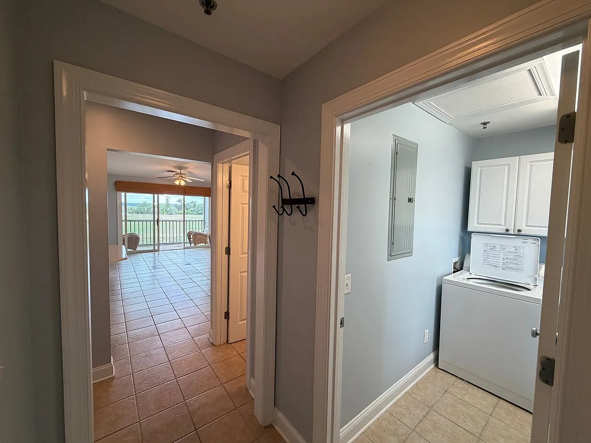 Building Photo - 91 Screven St #309D
