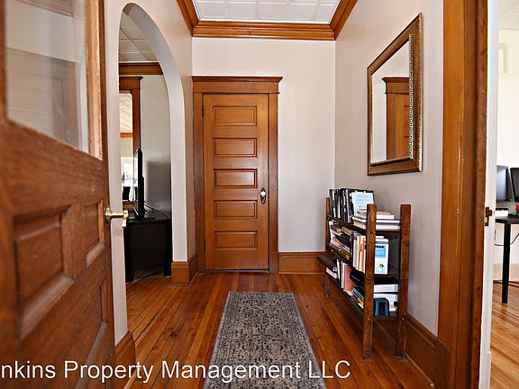 4th image of 104 S 3rd St #11358901