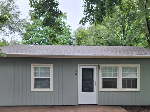 1507 Craig Ct, Lawrence, KS 66044