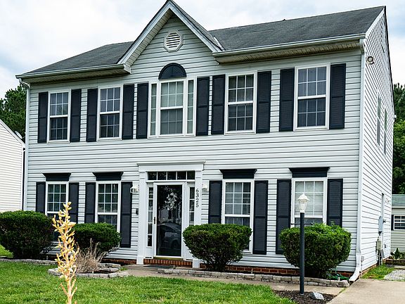 3rd image of 6325 Dawnfield Ln