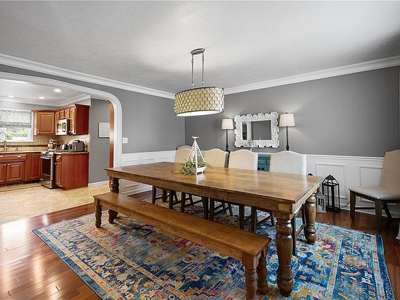 5th image of 105 Sandlewood Dr