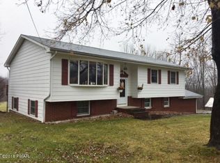 617 Erie Hts, Beach Lake, PA 18431
