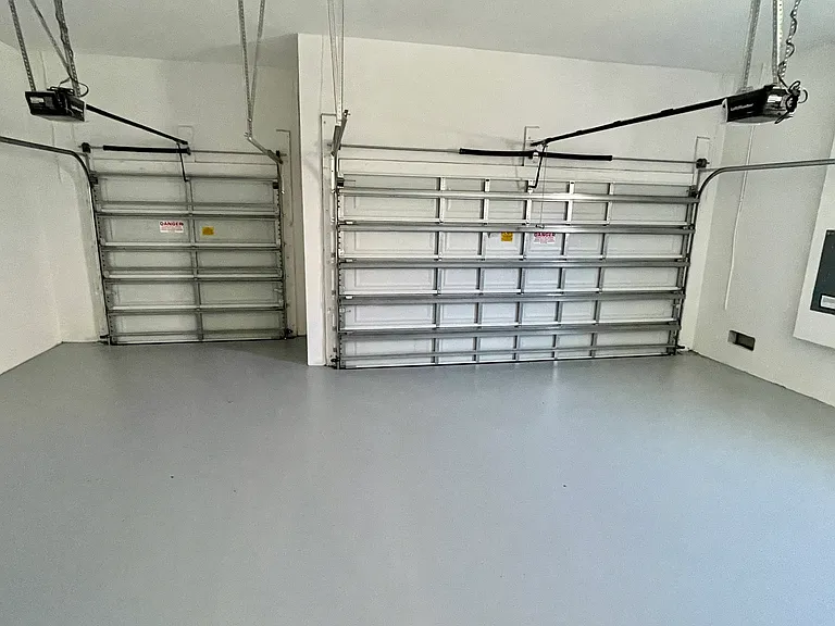 3 car garage.