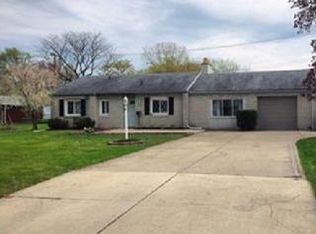 21200 Ardmore Park Dr, Saint Clair Shores, MI 48081