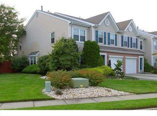 39 Saw Mill Dr, Mount Laurel, NJ 08054