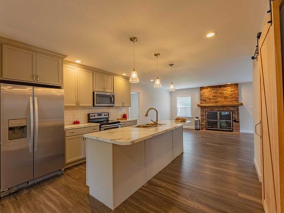 5th image of 3303 Bayard Park Dr