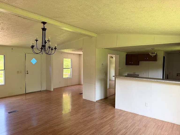 332 S Long Hollow Rd — Photo 3