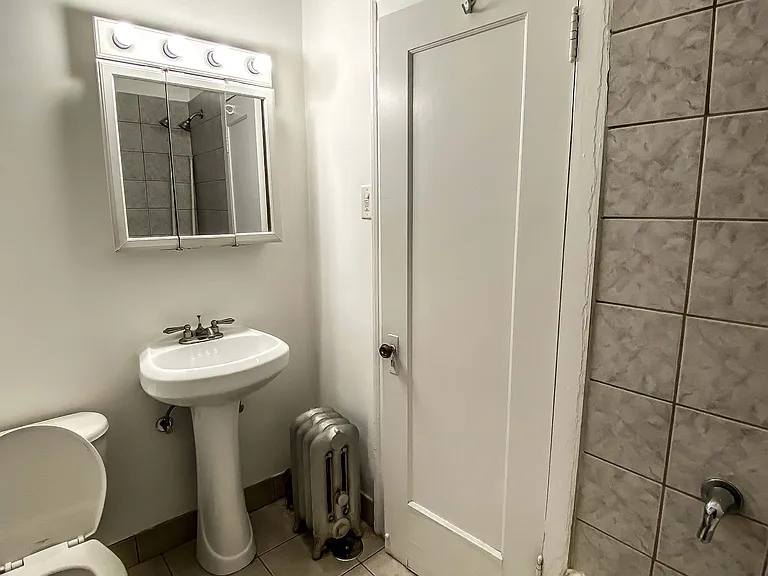 4851 North Damen — Photo 37
