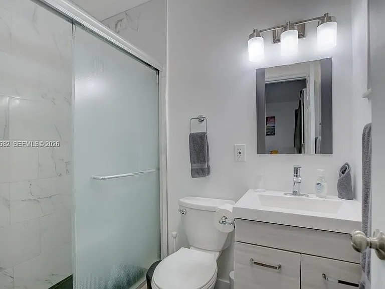 1700 SW 20th St #1 — Photo 15