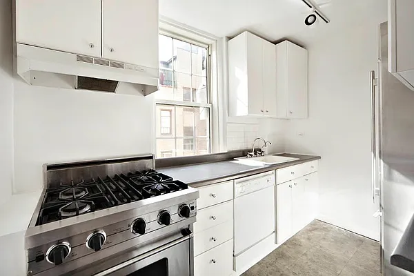 Sold by Town Residential | media 13