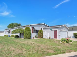 956 Holly Dr, Manteno, IL 60950